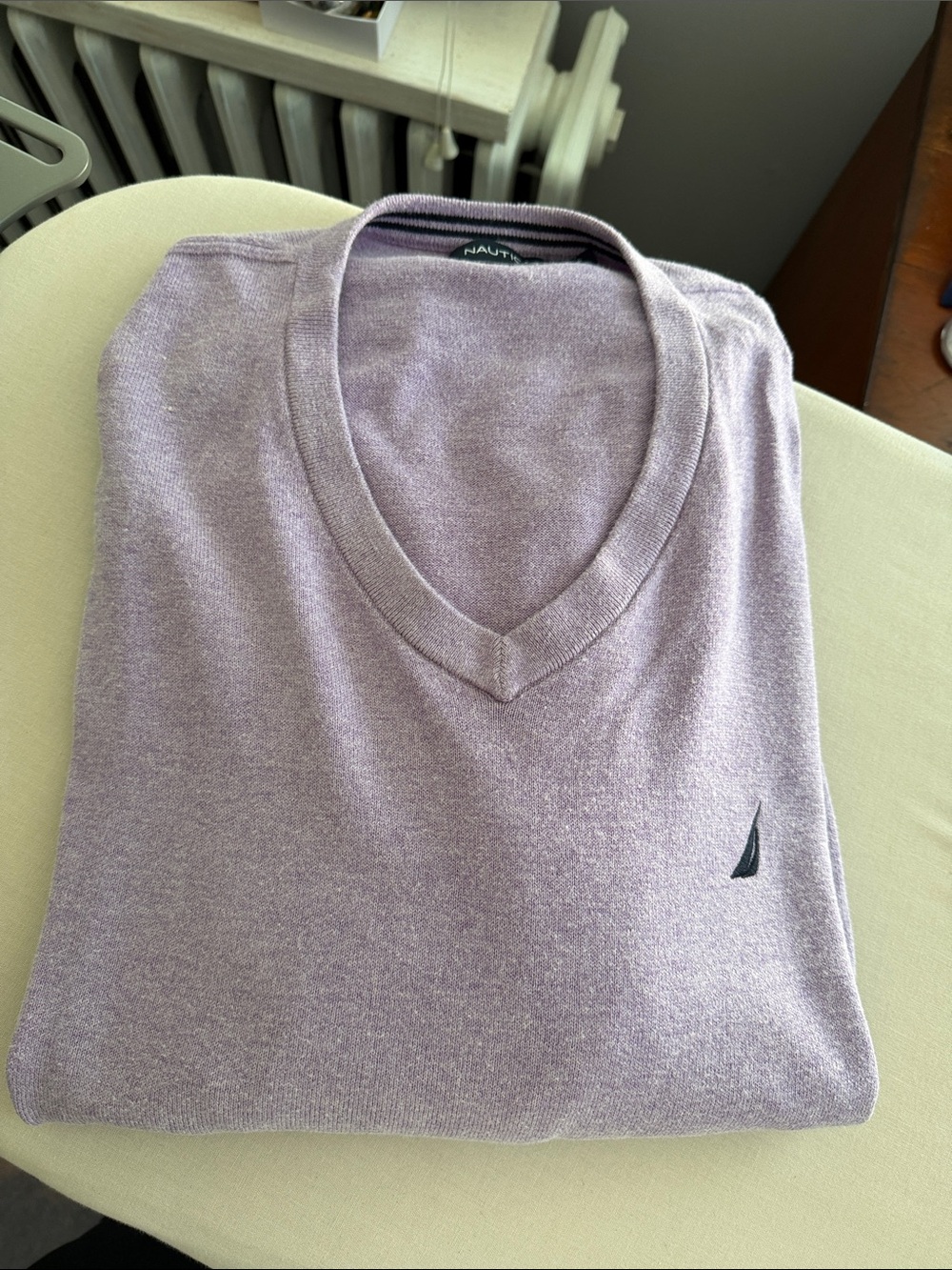 Nautica Men's Light Lavender V-Neck Sweater
